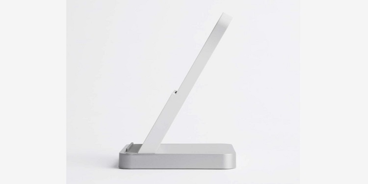 Xiaomi 30W wireless charger addresses OnePlus 30W wireless charger's annoying design flaw Xiaomi 30W wireless charger addresses OnePlus 30W wireless charger's annoying design flaw