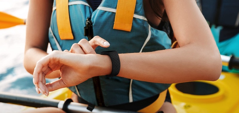 [Updated] Fitbit Charge 4 skin temperature variation tracking missing in Health Metrics Dashboard after SpO2 update? Company aware